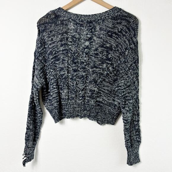 WILDFOX NANCY OXFORD DISTRESSED RIB-KNIT BLUE WOMEN V-NECK SWEATER SMALL NEW - Picture 3 of 6